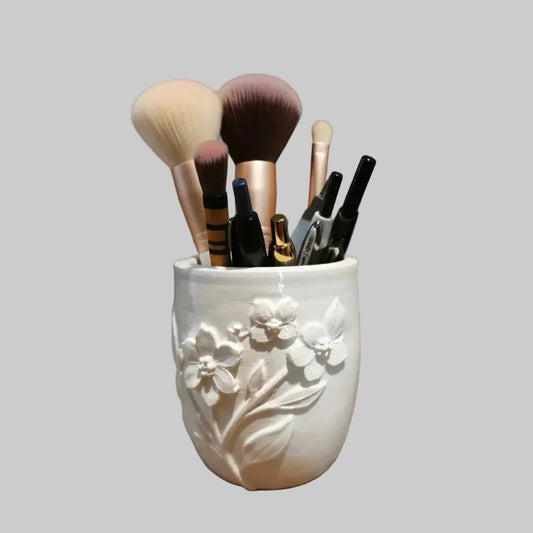 Porta-Pincéis e Canetas Floral Relief – Estética Coquette & Vintage White